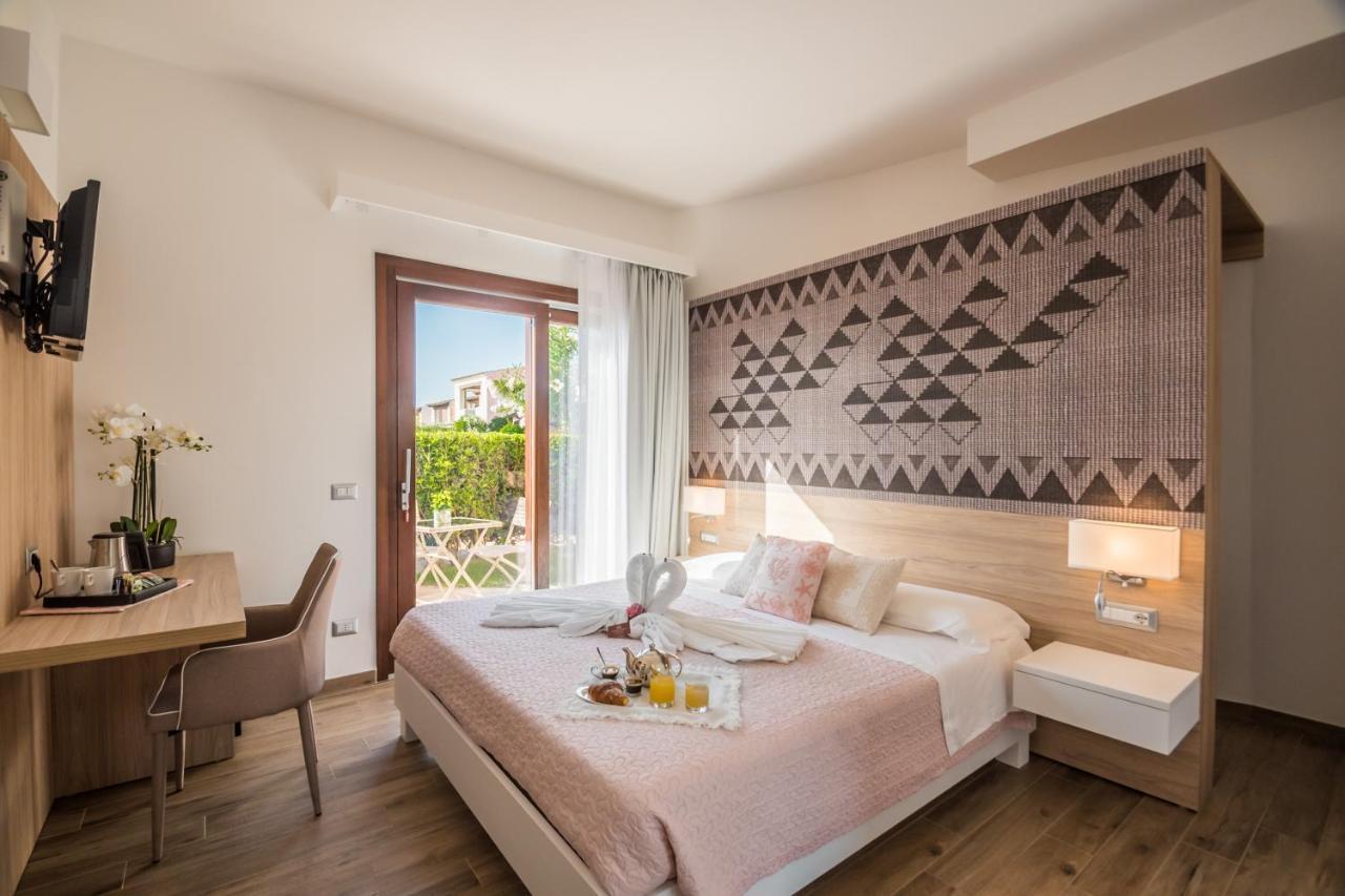 Relais Del Borgo- Domo 3* Loiri Porto San Paolo